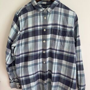 L.L. Bean Blue and White Casual Button Down Shirt
